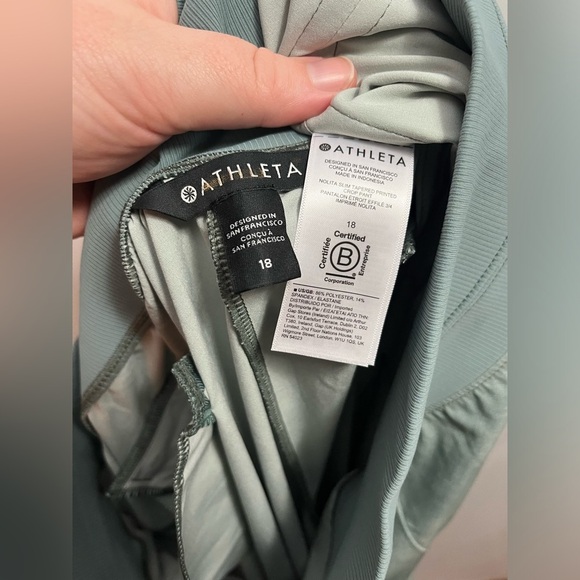 Athleta size 18 Nolita slim tapered printed crop pant in Denali Minimalistic NWT - Picture 4 of 6